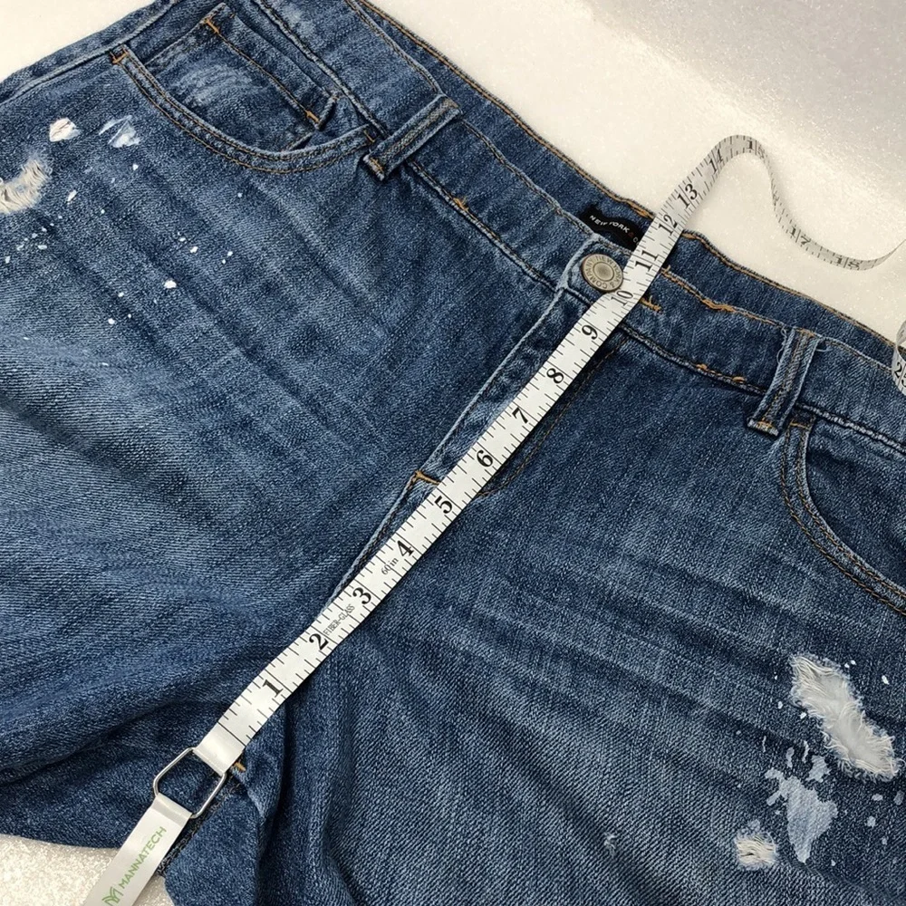 NY&CO. Shorts Distressed Jean Size 14